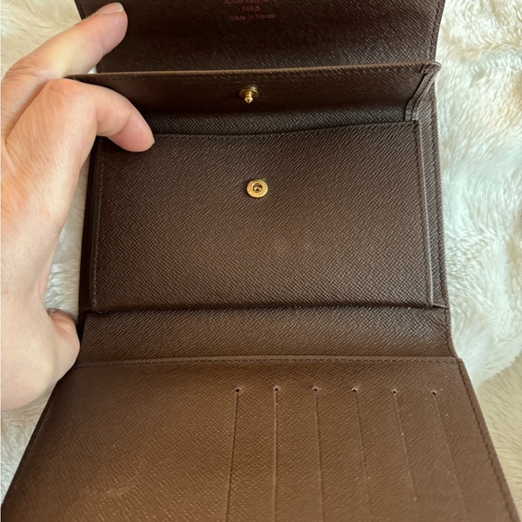 Authentic Louis Vuitton wallet in excellent condition - Picture 6 of 16